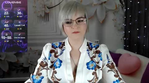Blonde woman X online show from 02/28/25, 05:59