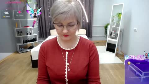 Blonde woman X online show from 03/11/25, 09:56