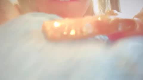 Snapshot of blondebunny999 chatting on 06/08/26, 08:31 blondebunny999 online show from 06/08/26, 08:31