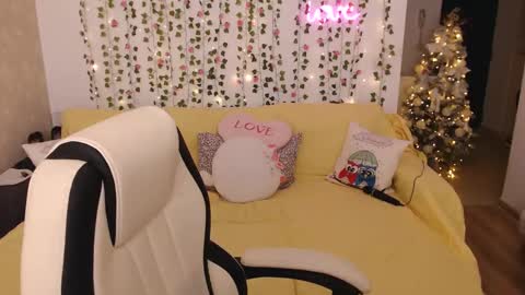 Natasha online show from 12/12/24, 05:15