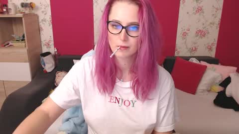 Natasha online show from 02/21/25, 07:54