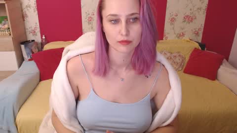 Natasha online show from 03/11/25, 05:13