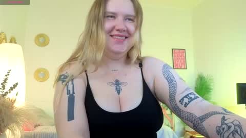 Mommy online show from 06/04/26, 07:36