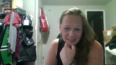 Snapshot of blondetoplease chatting on 06/12/26, 06:01 blondetoplease online show from 06/12/26, 06:01