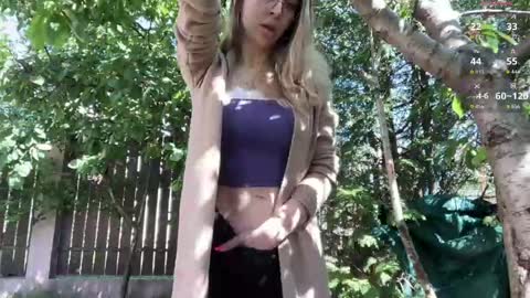 Snapshot of blondevenom chatting on 05/18/26, 07:36 OnlyFans livia77 twitter liv20 4u online show from 05/18/26, 07:36
