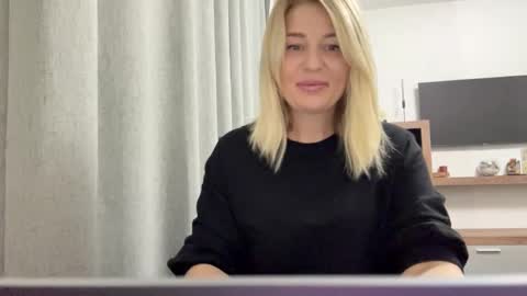 blondie_xoxoxo online show from 09/09/25, 05:51