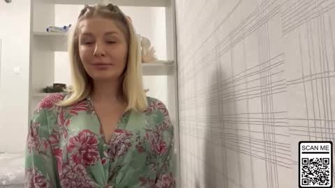 blondie_xoxoxo online show from 11/23/25, 06:41