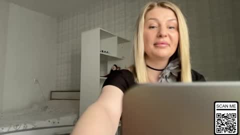 blondie_xoxoxo online show from 04/22/26, 08:39