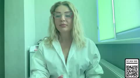 blondie_xoxoxo online show from 07/12/26, 10:06