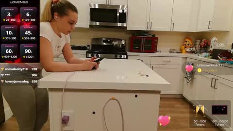 Bubbles online show from 02/06/25, 02:04