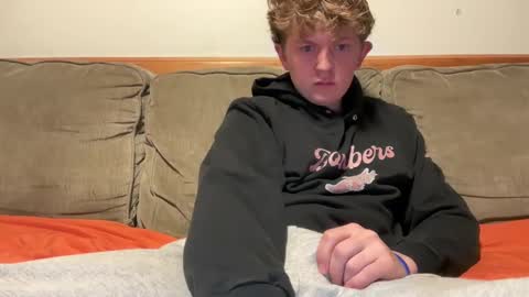 Snapshot of blondiedicks1 chatting on 10/28/25, 12:52 blondiedicks1 online show from 10/28/25, 12:52