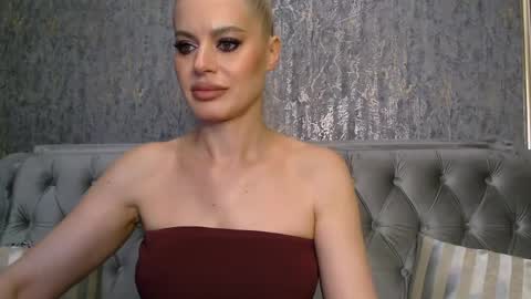 Helen online show from 05/16/26, 10:30
