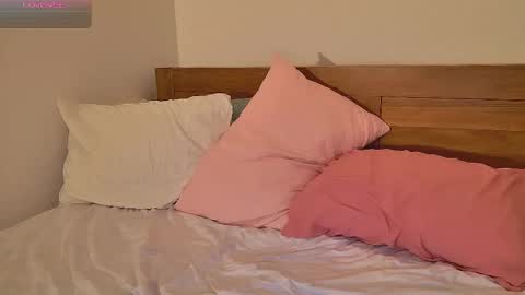 Sasha online show from 11/01/25, 01:02