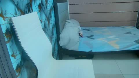 blondina_twinx online show from 07/20/26, 05:48