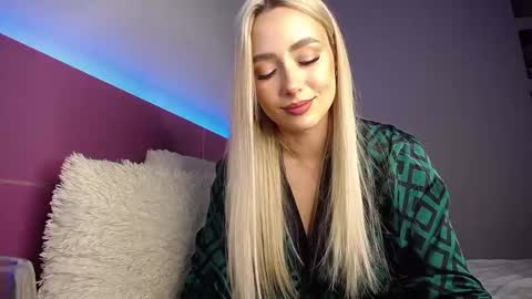 Anna online show from 12/27/24, 07:14