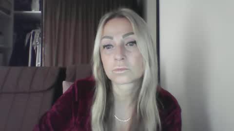 Iren online show from 09/11/25, 06:57