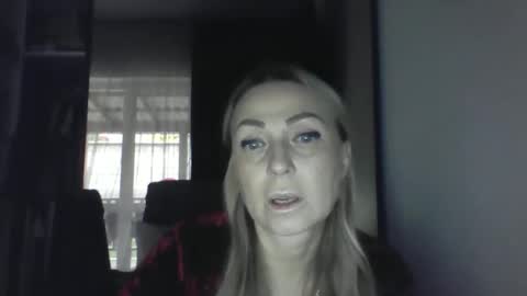 Iren online show from 11/11/25, 09:20