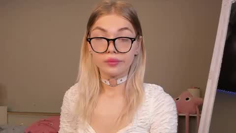 blondy_fina online show from 06/07/26, 04:27