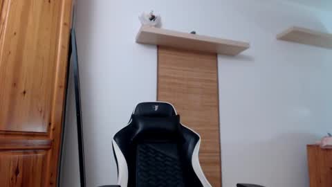 blondyelena online show from 12/12/24, 08:47