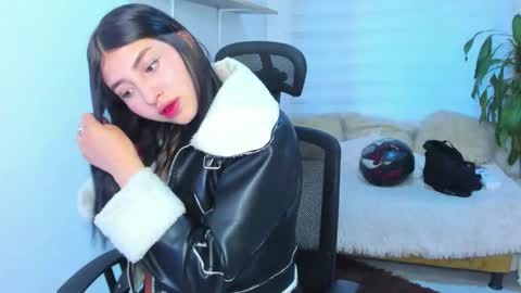 Snapshot of bloom_flower1 chatting on 12/03/25, 11:30 bloom_flower1 online show from 12/03/25, 11:30