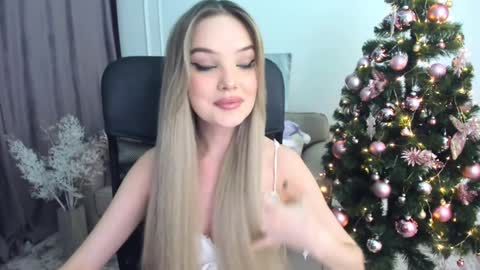 Sophia online show from 12/03/24, 04:50