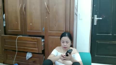 Snapshot of blowy079 chatting on 09/12/25, 09:53 blowy079 online show from 09/12/25, 09:53