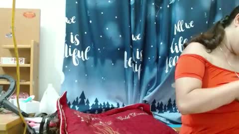 Snapshot of blowy079 chatting on 09/18/25, 09:22 blowy079 online show from 09/18/25, 09:22