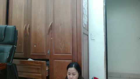 Snapshot of blowy079 chatting on 09/29/25, 08:24 blowy079 online show from 09/29/25, 08:24