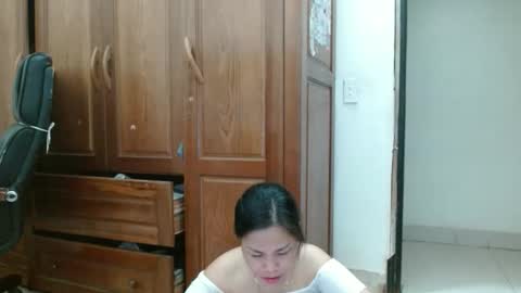 Snapshot of blowy079 chatting on 10/01/25, 08:42 blowy079 online show from 10/01/25, 08:42