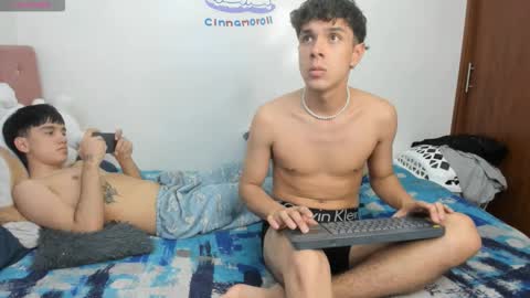 Snapshot of blue_baby20 chatting on 09/23/25, 07:33 Blue online show from 09/23/25, 07:33