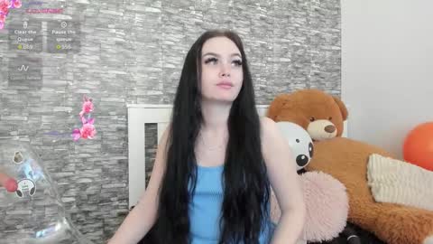 Snapshot of blue_candy28 chatting on 11/11/25, 09:26 blue candy28 online show from 11/11/25, 09:26