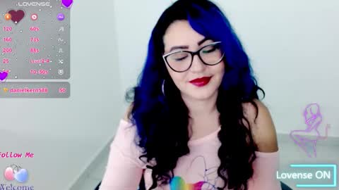 Snapshot of blue_dance chatting on 11/29/25, 04:15 susan online show from 11/29/25, 04:15