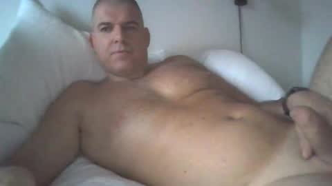 Snapshot of blue_eye_hot_dick chatting on 11/12/25, 08:37 blue_eye_hot_dick online show from 11/12/25, 08:37