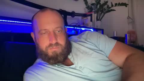 Snapshot of blue_eyes247 chatting on 05/22/26, 12:51 blue_eyes247 online show from 05/22/26, 12:51