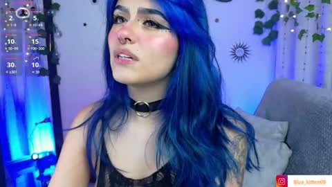 Snapshot of blue_kittenn chatting on 06/05/26, 06:52 blue_kittenn online show from 06/05/26, 06:52