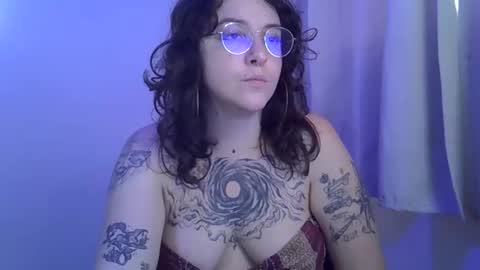 blue_liz online show from 10/03/25, 06:27