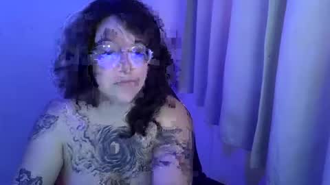 blue_liz online show from 10/16/25, 07:26