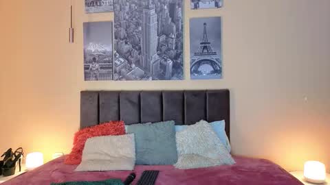 Snapshot of blue_sixx chatting on 11/02/25, 10:12 blue_sixx online show from 11/02/25, 10:12