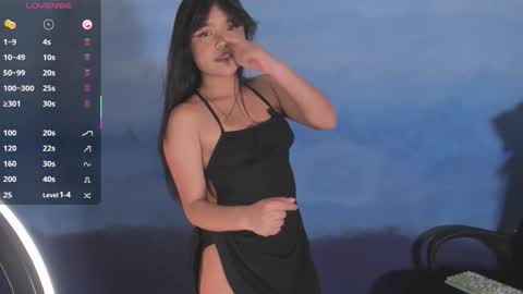 Snapshot of blue_warrior chatting on 10/11/25, 05:17 Blue online show from 10/11/25, 05:17