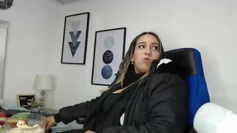 blue_water_cs online show from 09/17/25, 04:03