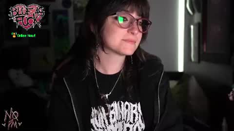 Blue online show from 07/08/26, 12:48