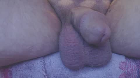 Snapshot of bluebee420 chatting on 01/05/25, 10:21 bluebee420 online show from 01/05/25, 10:21