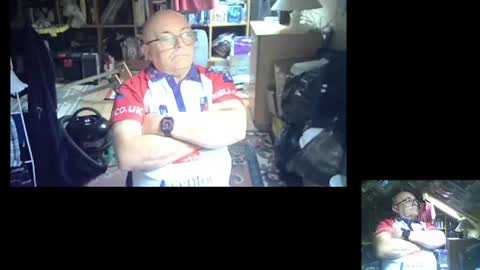 Snapshot of bluebox65 chatting on 09/14/25, 12:59 bluebox65 online show from 09/14/25, 12:59