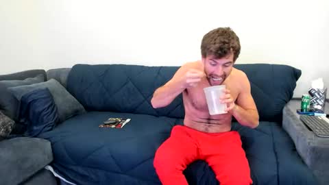 BlueCollarHunk online show from 12/17/25, 07:47