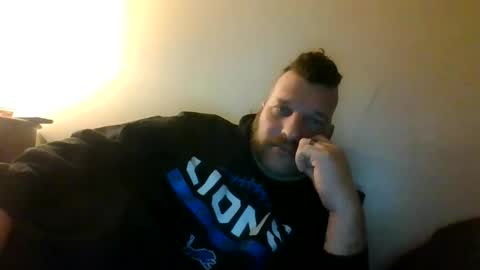 bluedemoneyes1986 online show from 02/17/25, 04:42