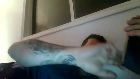 Snapshot of bluedemoneyes1986 chatting on 11/26/25, 12:55 bluedemoneyes1986 online show from 11/26/25, 12:55