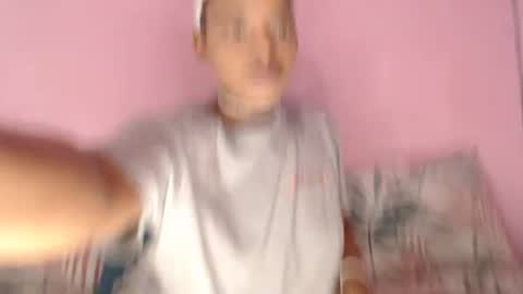 Snapshot of bluedi622952 chatting on 10/22/25, 10:04 Tee online show from 10/22/25, 10:04