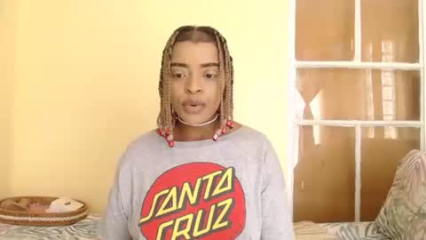 Snapshot of bluedi622952 chatting on 11/26/25, 08:59 Tee online show from 11/26/25, 08:59