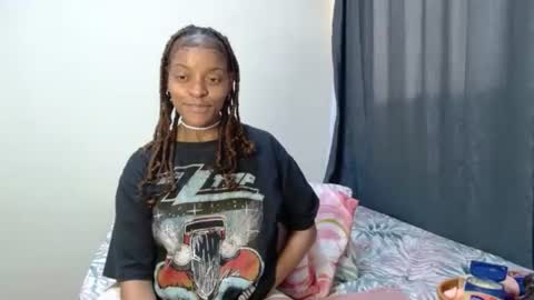 Snapshot of bluedi622952 chatting on 03/27/26, 10:37 Tee online show from 03/27/26, 10:37