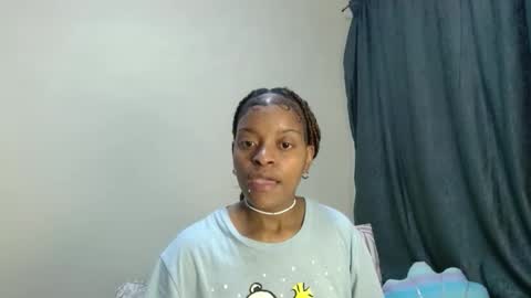 Snapshot of bluedi622952 chatting on 04/19/26, 05:29 Tee online show from 04/19/26, 05:29